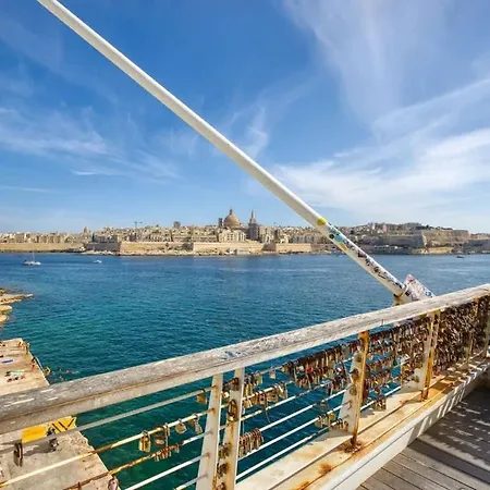 Apartment Relaxing Seaside Escape 1-bed Maisonette Near Sea Sliema