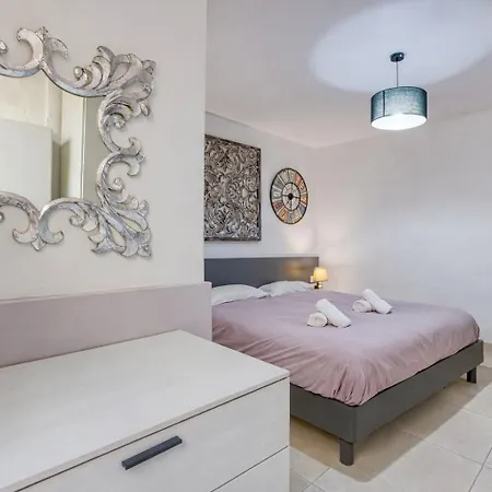 Διαμέρισμα Relaxing Seaside Escape 1-bed Maisonette Near Sea Σλιέμα