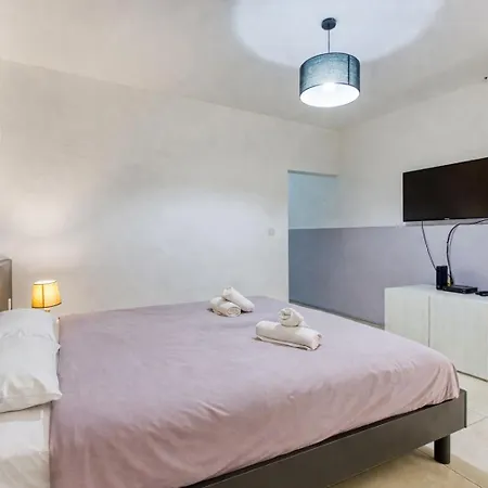 Relaxing Seaside Escape 1-bed Maisonette Near Sea Διαμέρισμα *