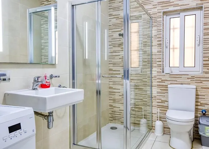 Relaxing Seaside Escape 1-bed Maisonette Near Sea Apartment Sliema