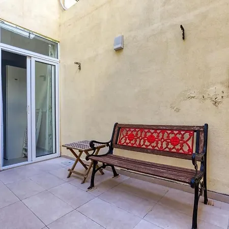 Relaxing Seaside Escape 1-bed Maisonette Near Sea * Sliema