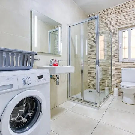 Apartman Relaxing Seaside Escape 1-bed Maisonette Near Sea