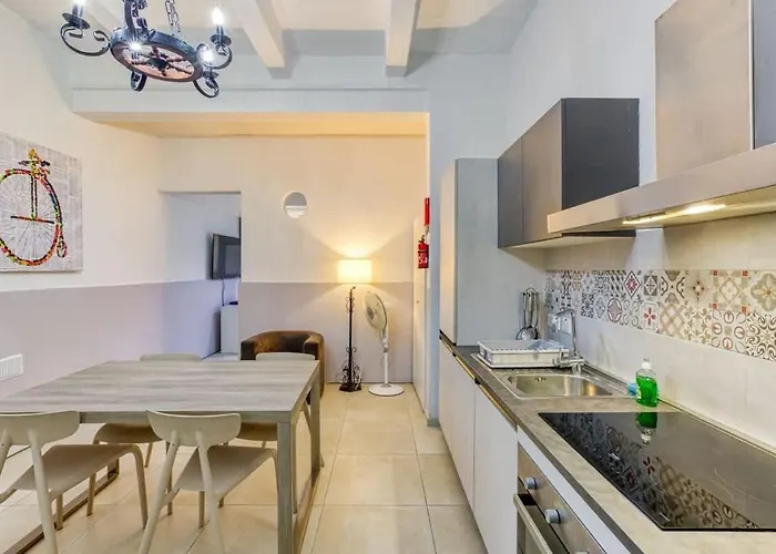 Relaxing Seaside Escape 1-bed Maisonette Near Sea Sliema